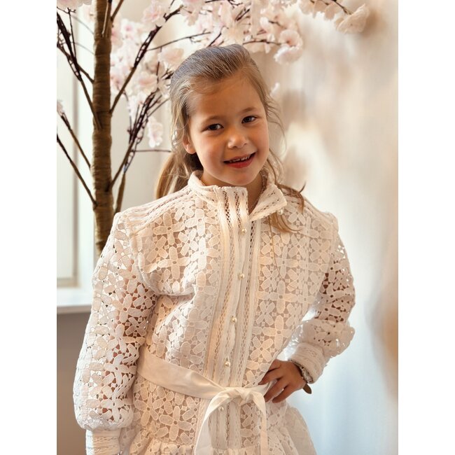 Amalia dress broderie offwhite