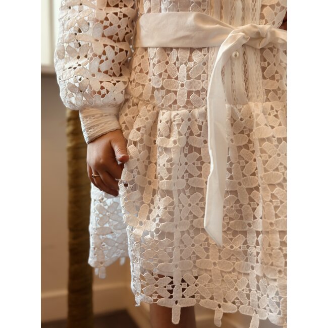 Amalia dress broderie offwhite
