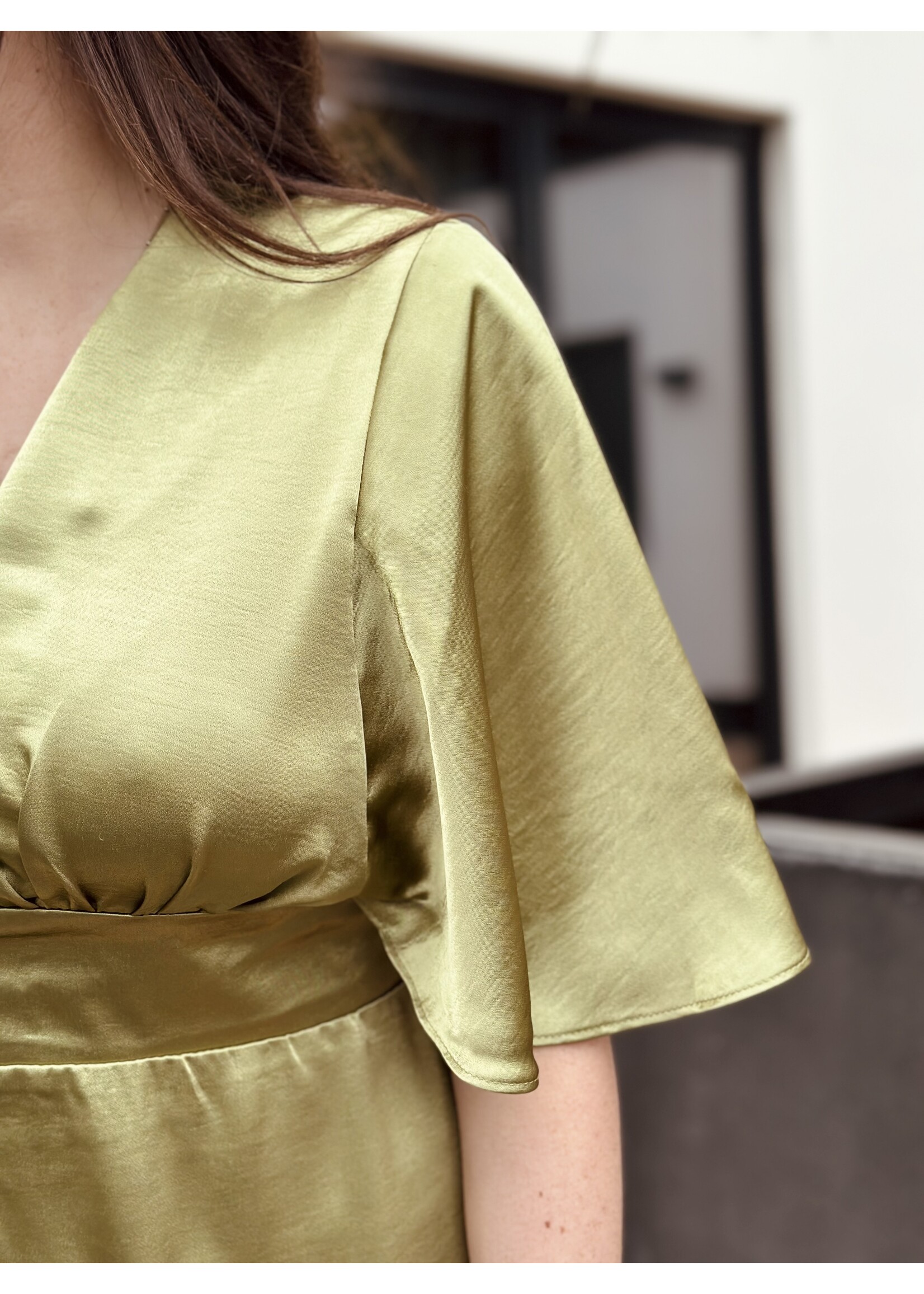 Sisters Point Sisters Point Danique long dress satin mint green