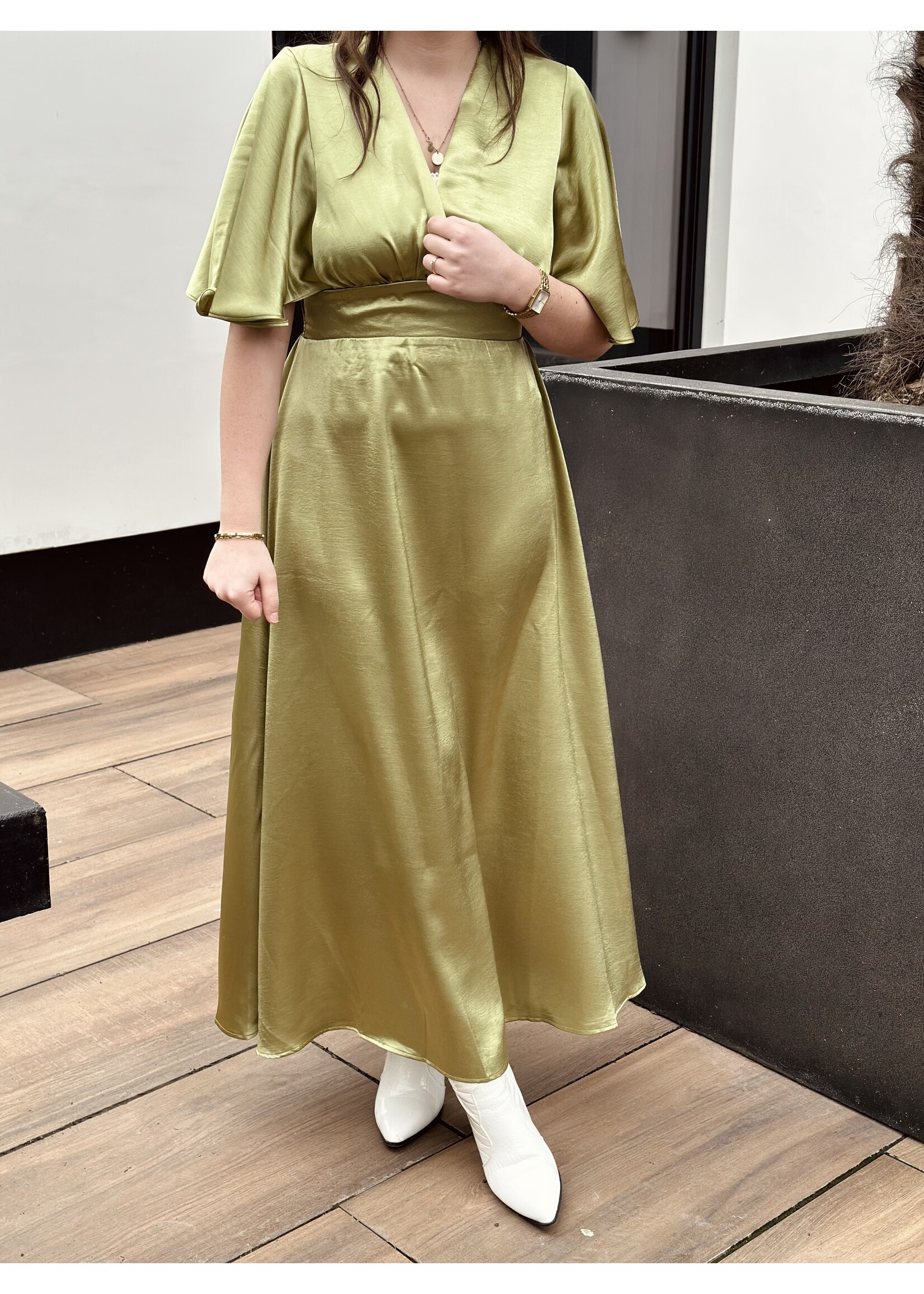 Sisters Point Sisters Point Danique long dress satin mint green