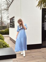 Sisters Point Sisters Point Danique long dress satin light blue