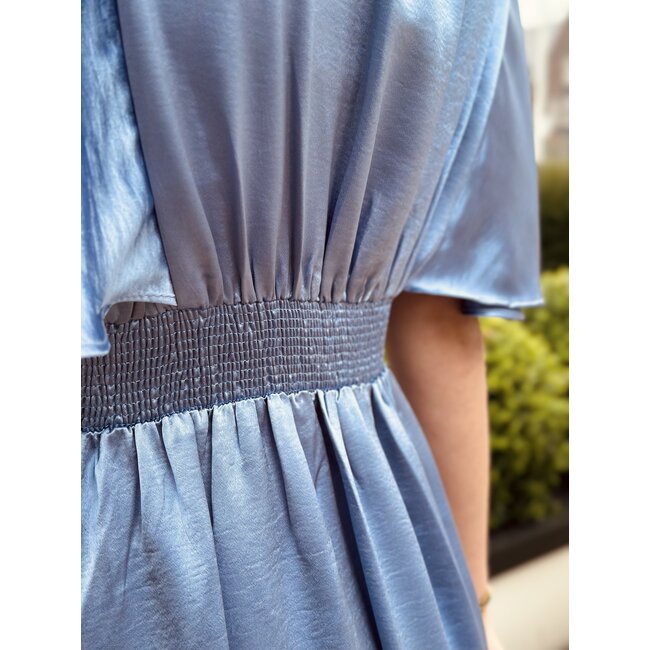 Sisters Point Sisters Point Danique long dress satin light blue