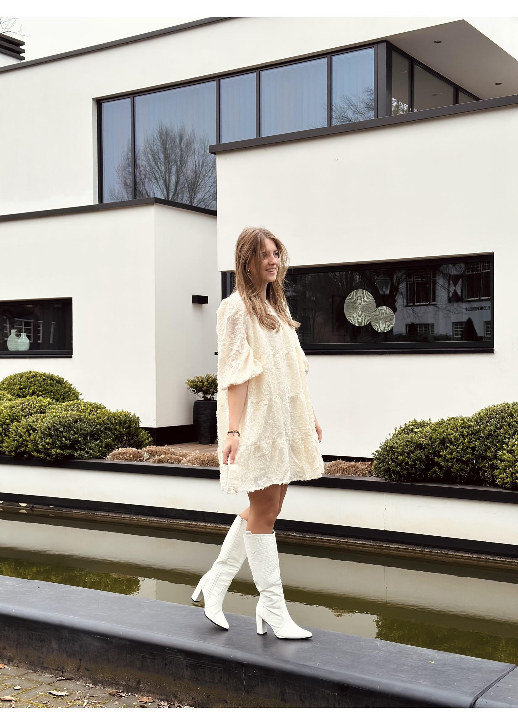 Ryanna feather dress beige