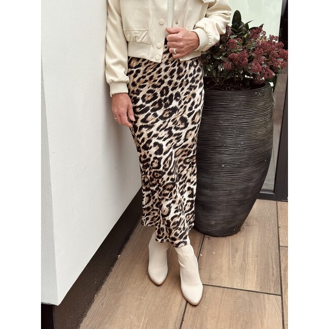Amelien long satin skirt panter print