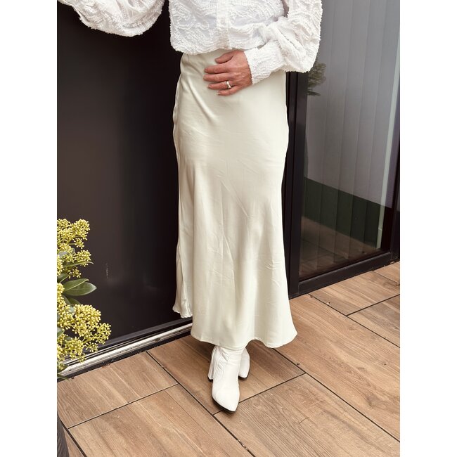 Madeleen satin long skirt green