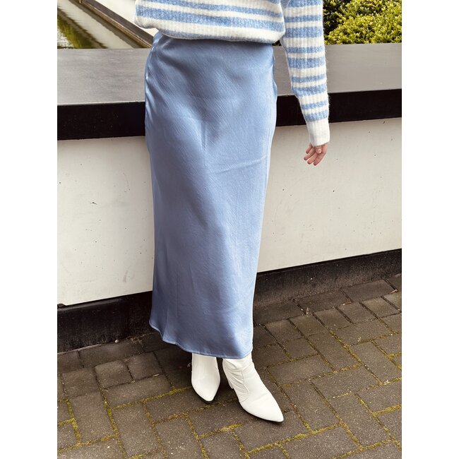 Sisters Point Sisters point Annenel long satin skirt light blue