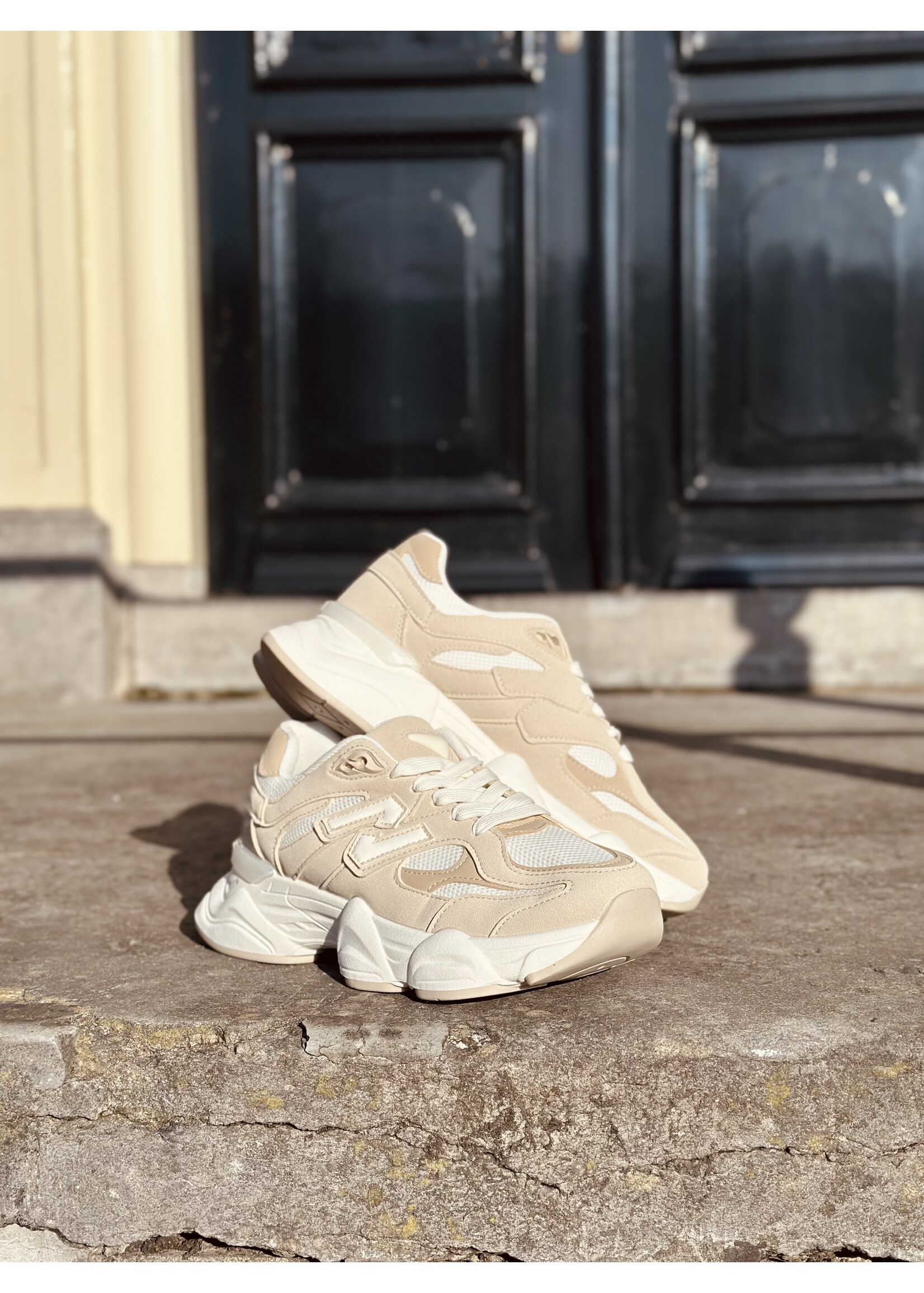 Neliana sneaker camel/offwhite