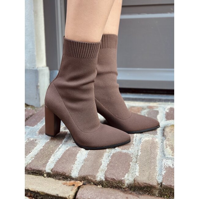 Leana heels brown