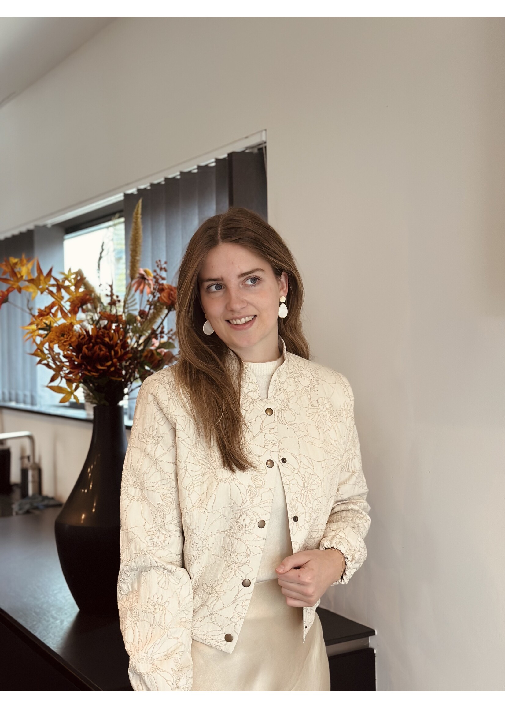 Elvira Elvira Aurora bomber jacket beige print