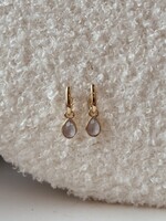 Oorbellen goudkleurig hangertje white 2506