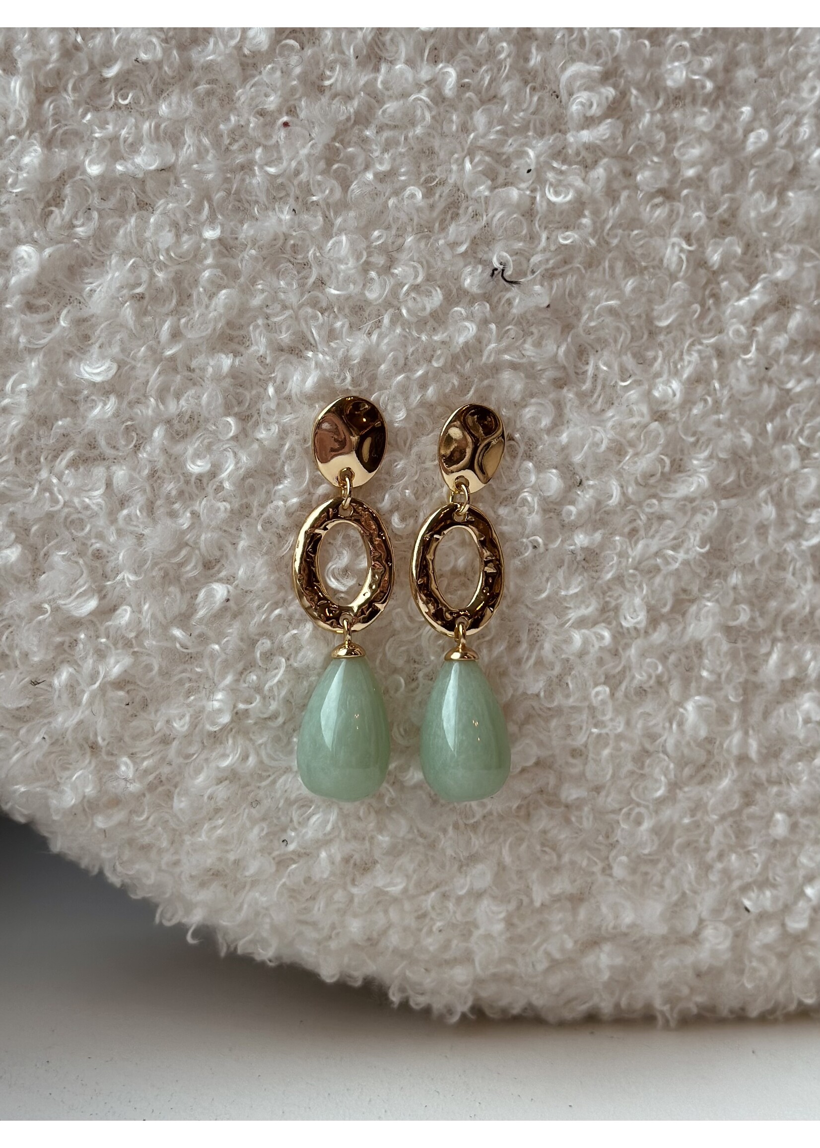 Oorbellen goudkleurig mintgroen 5635