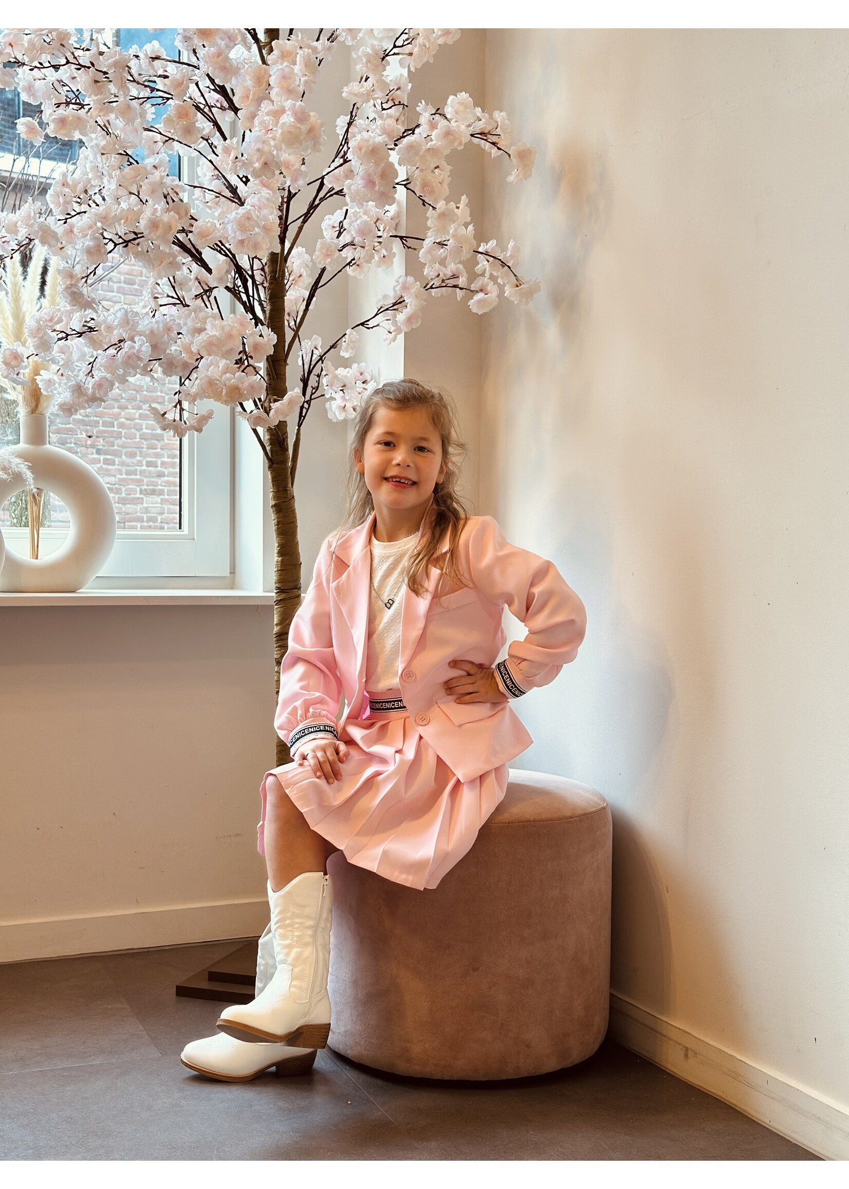 Saar set skirt + blazer pink