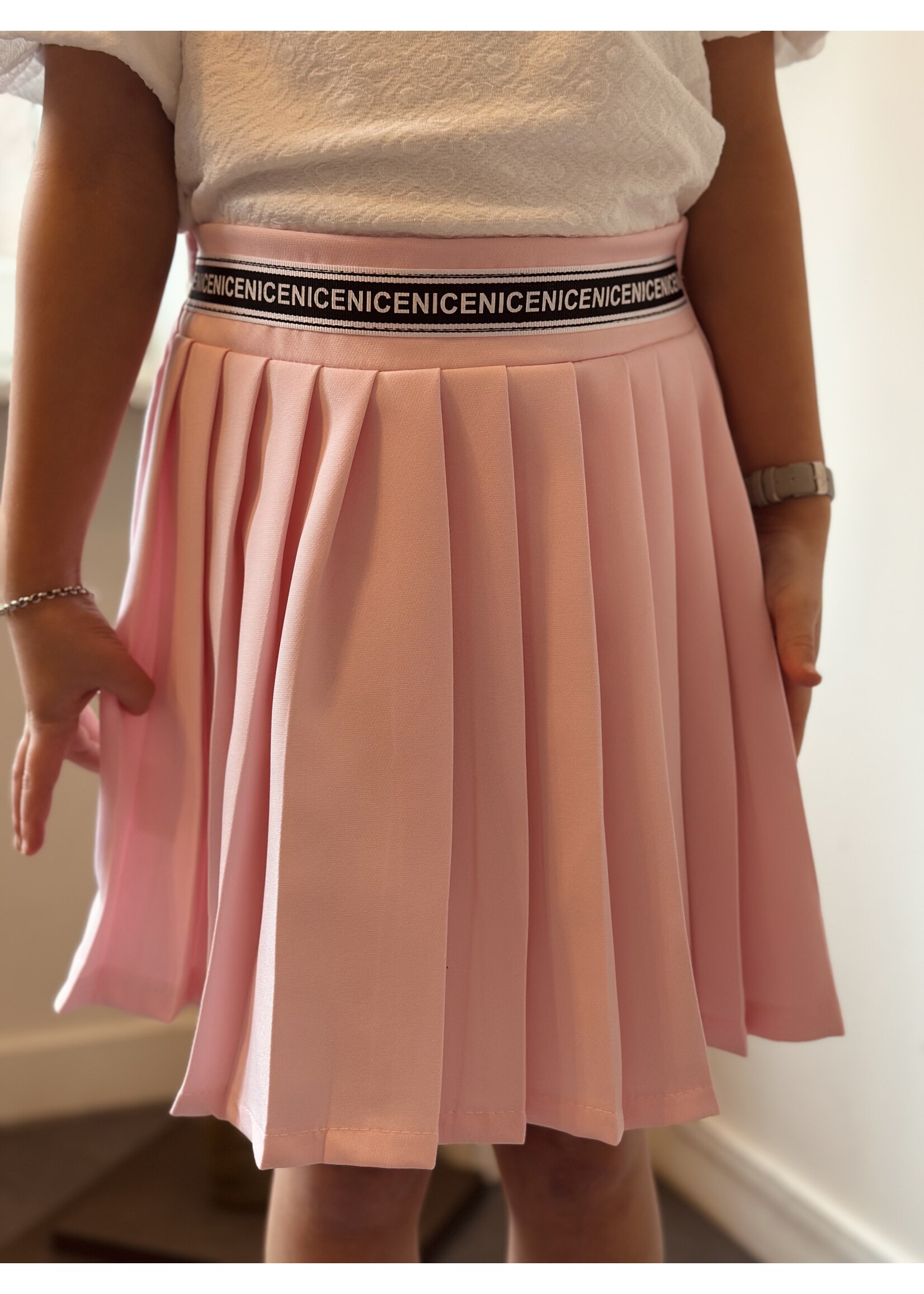 Saar set skirt + blazer pink