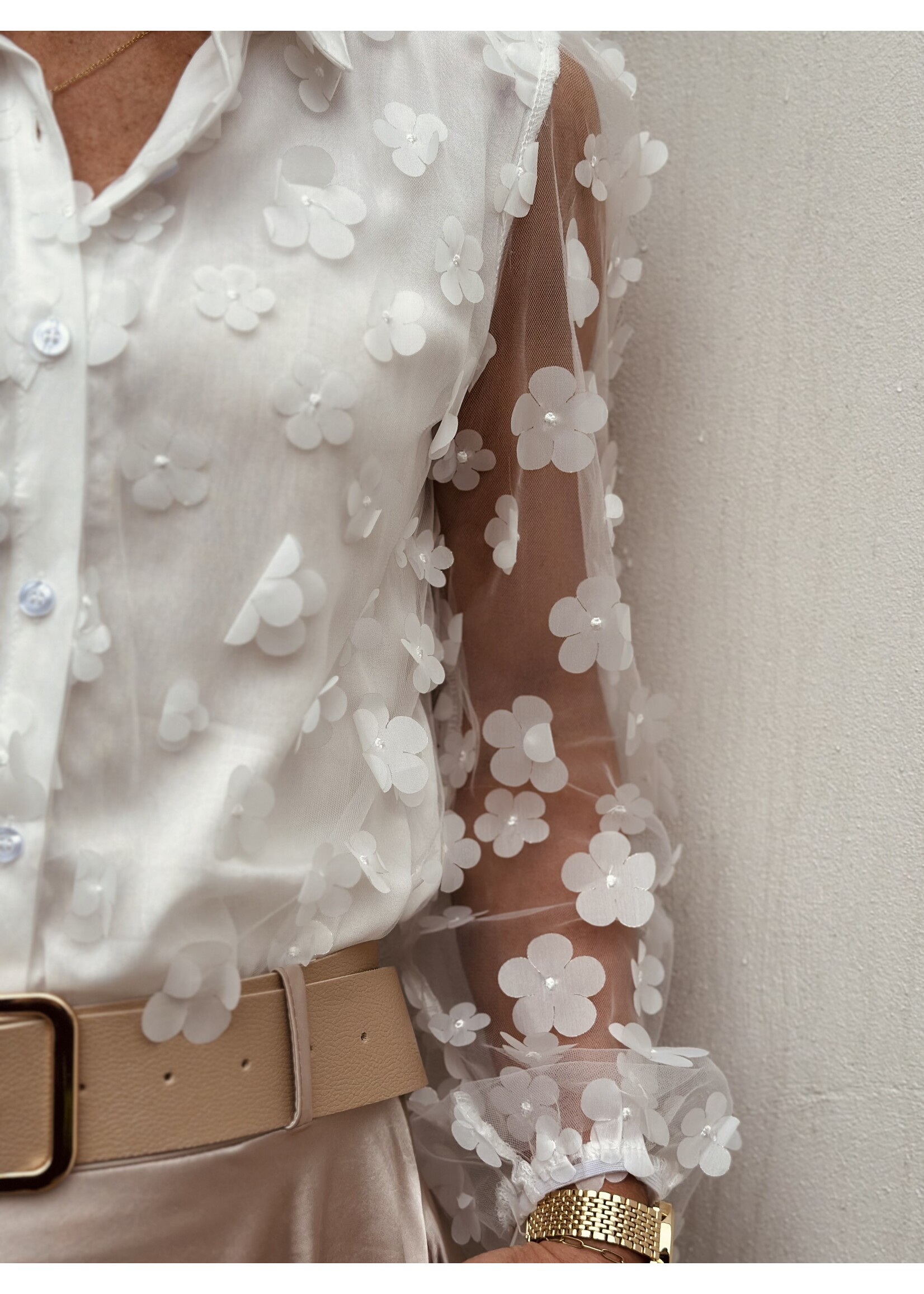 Evina blouse white flower print