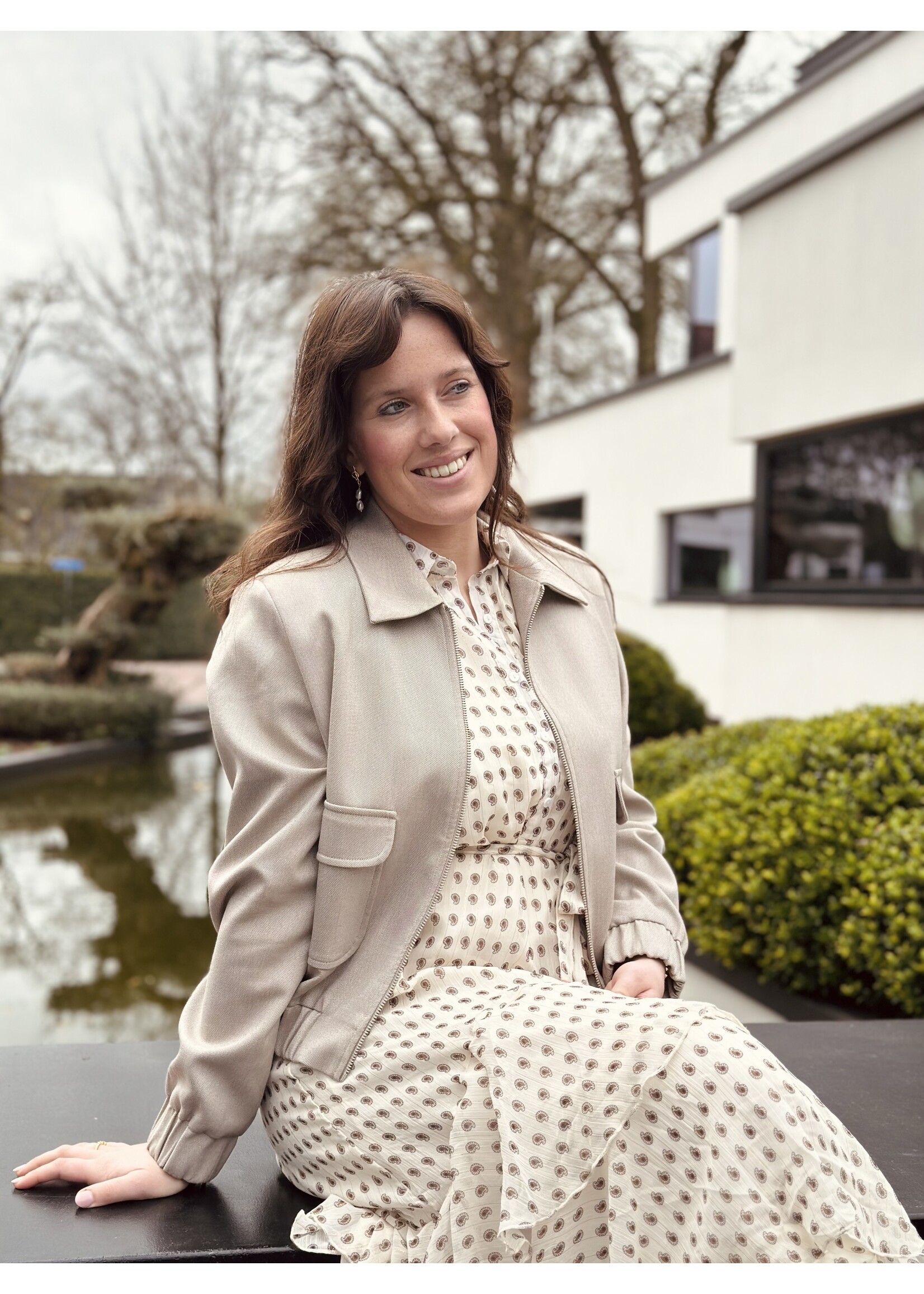 Elvira Elvira Zenzi bomber jacket taupe