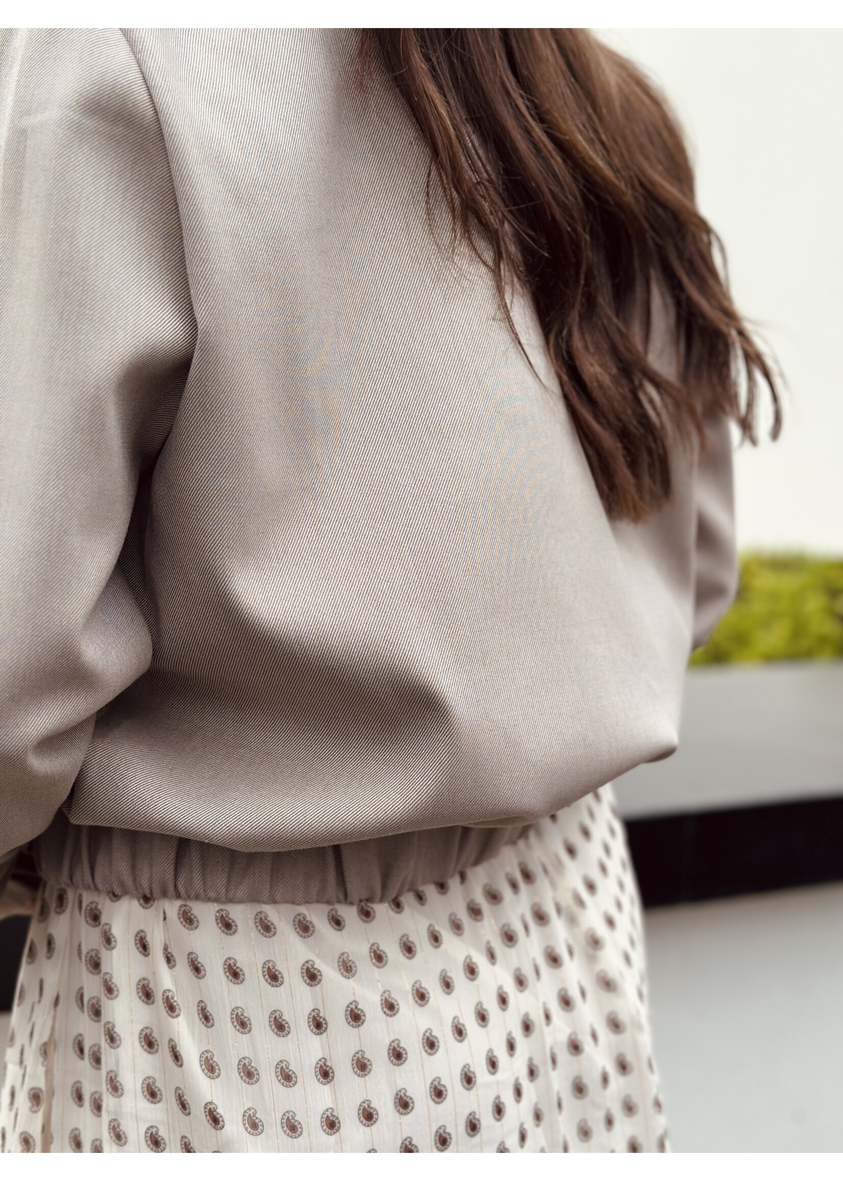 Elvira Elvira Zenzi bomber jacket taupe