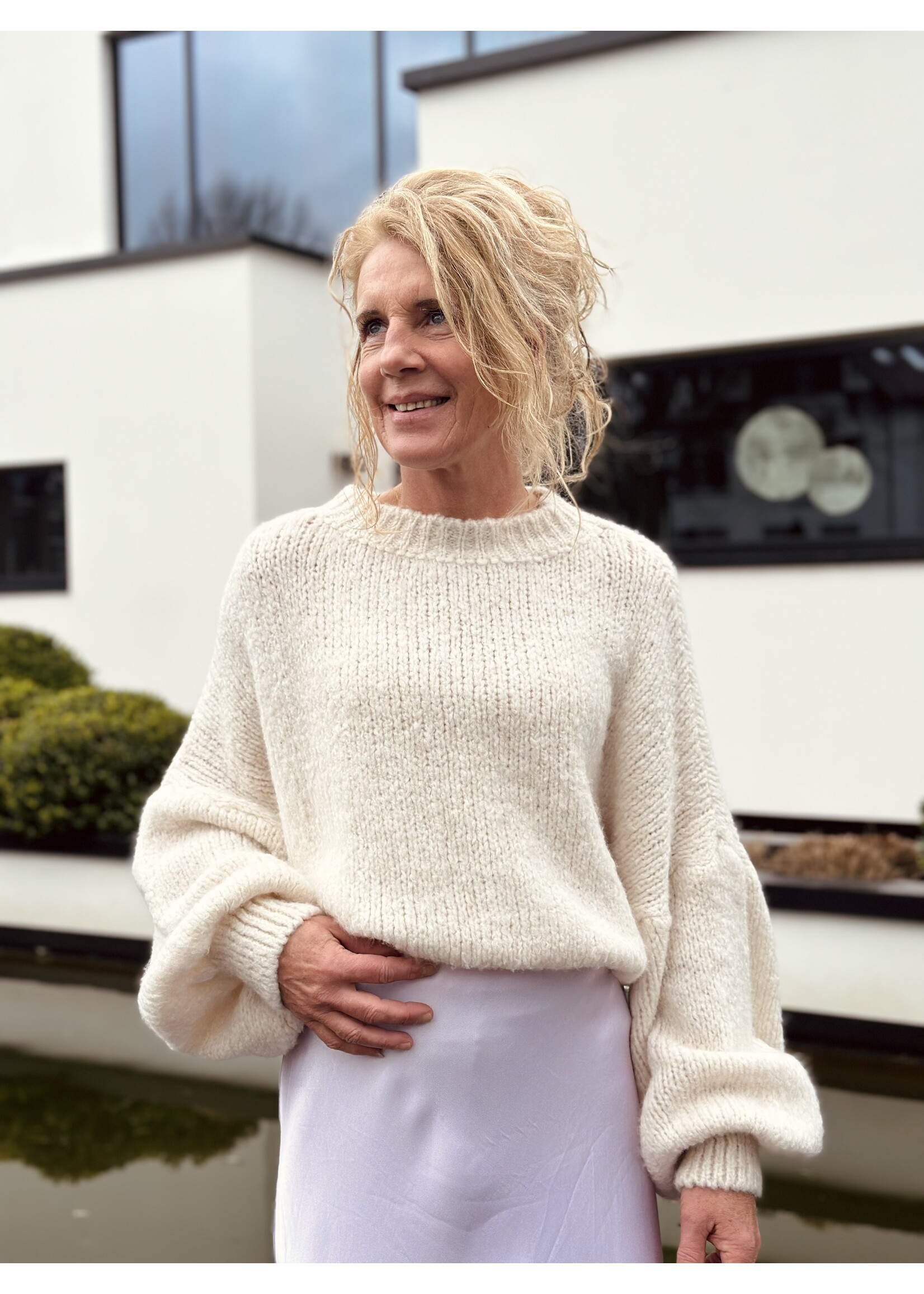 Amira sweater offwhite One Size