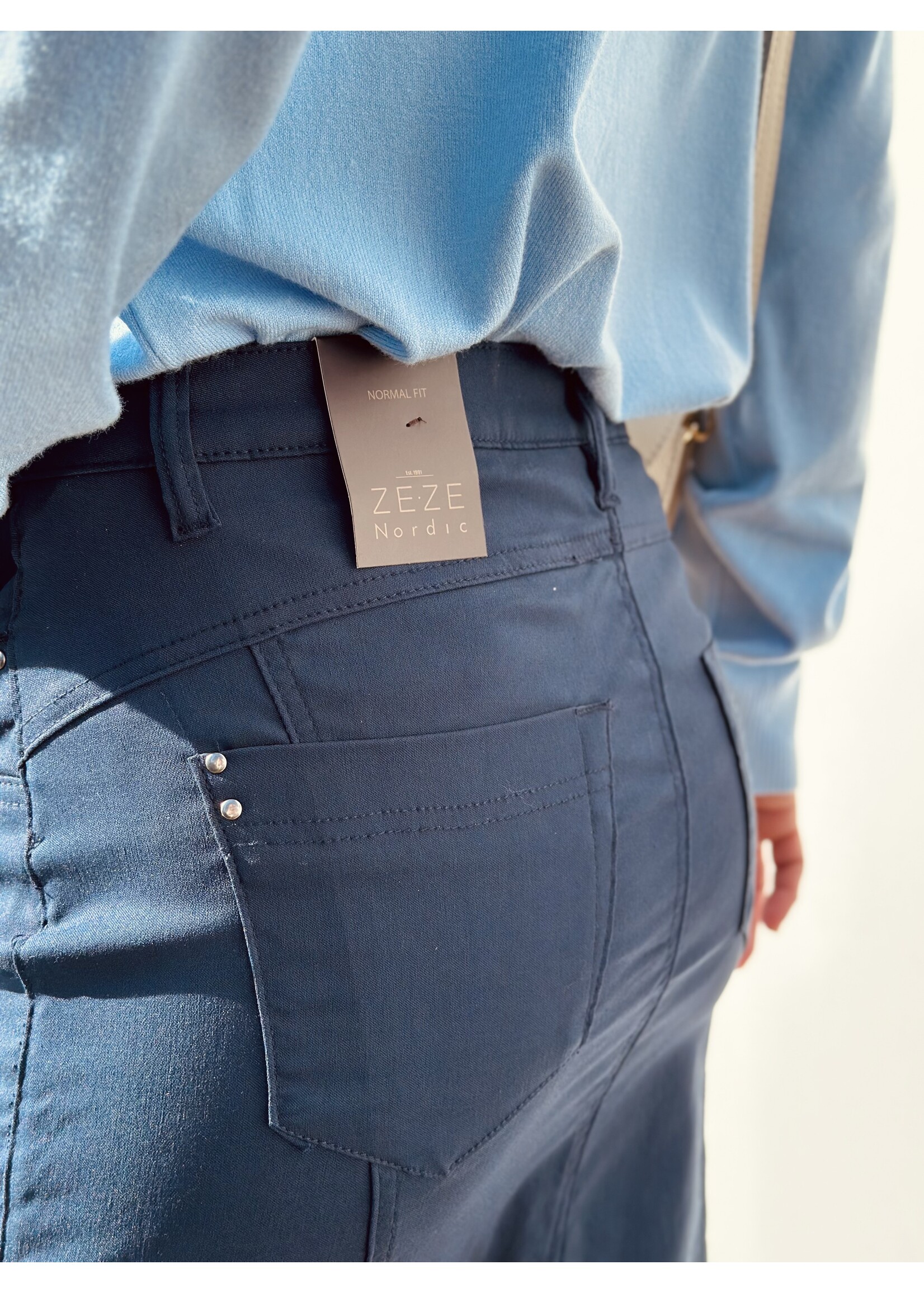 Ze-Ze Ze-Ze Lara skirt marine blue