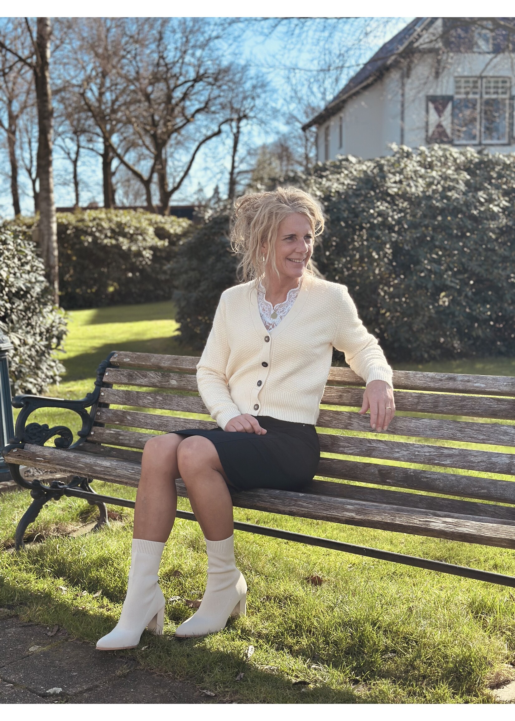 Ze-Ze Ze-Ze Lara skirt black