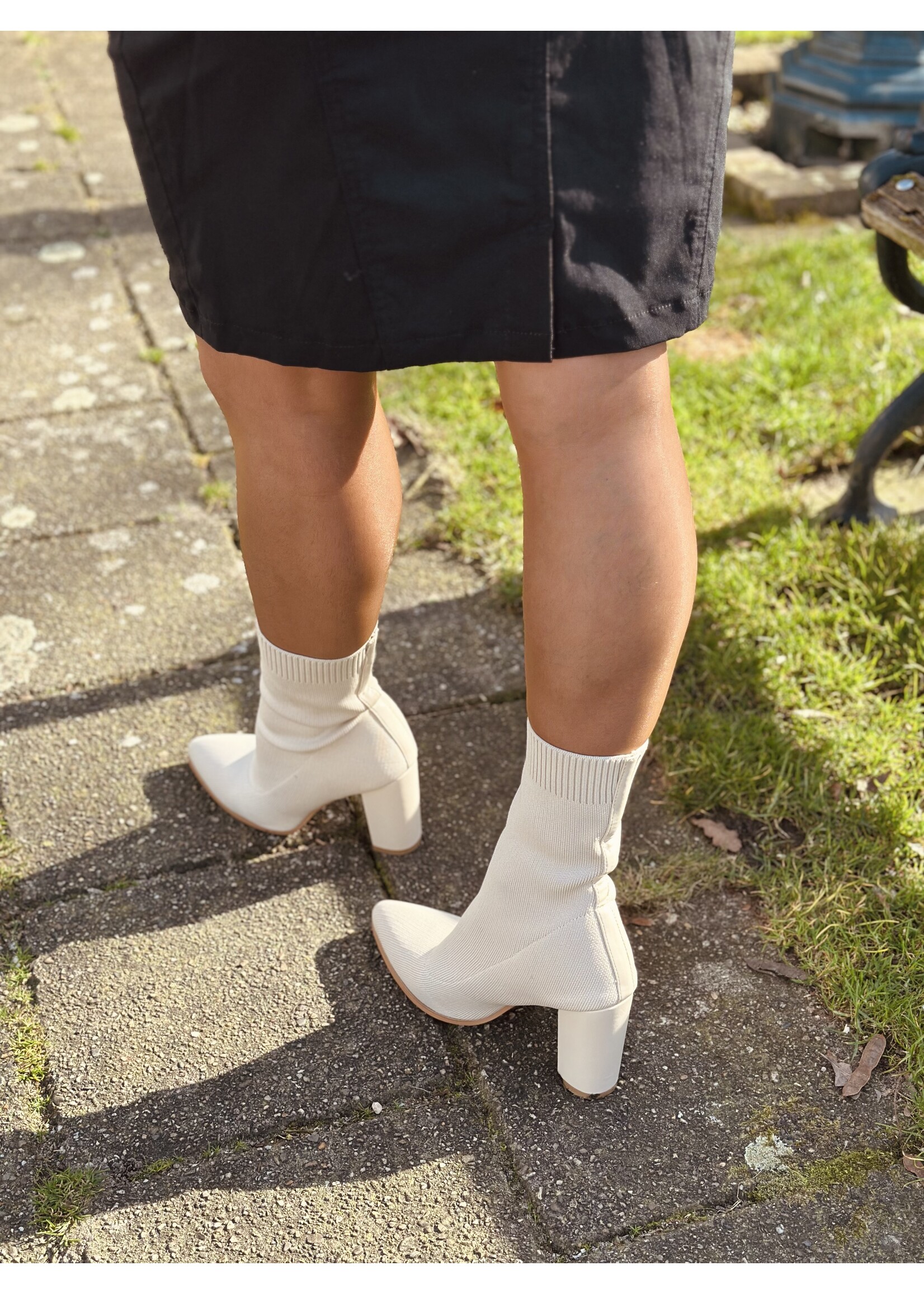 Ze-Ze Ze-Ze Lara skirt black