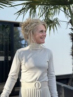 Roanne turtleneck beige