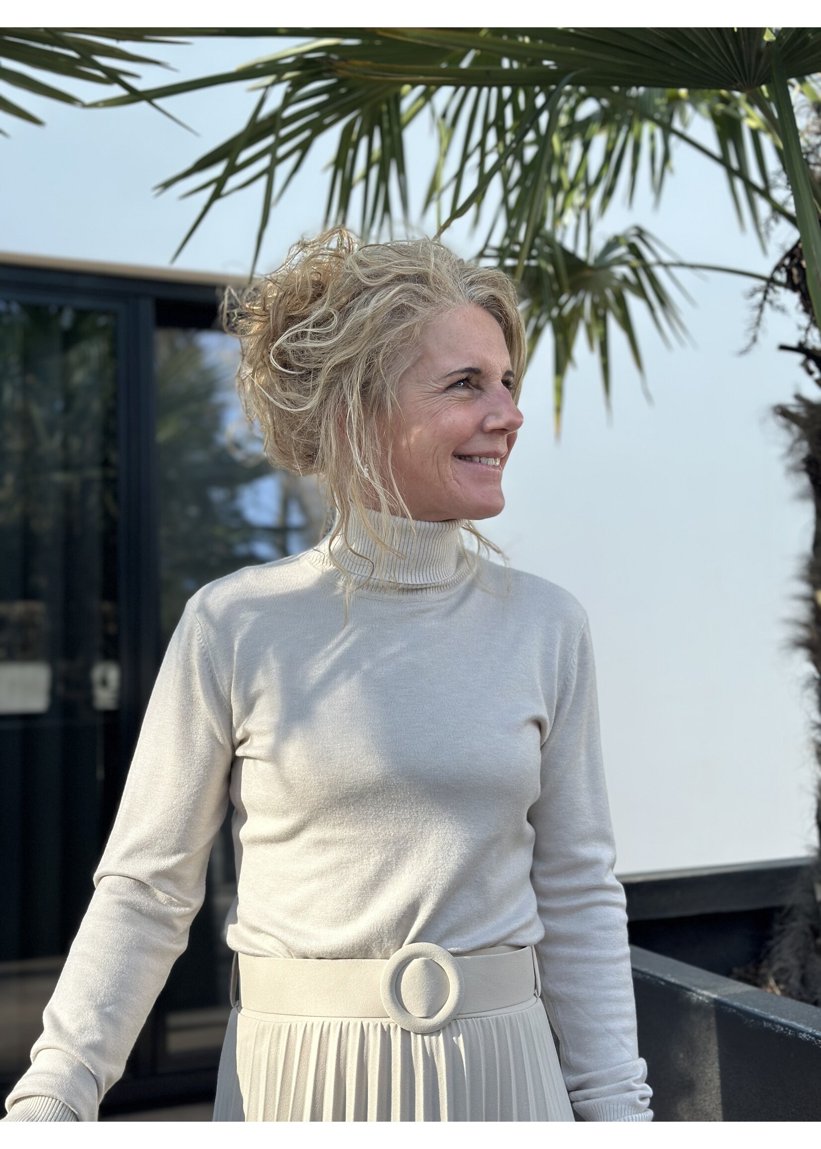 Roanne turtleneck beige