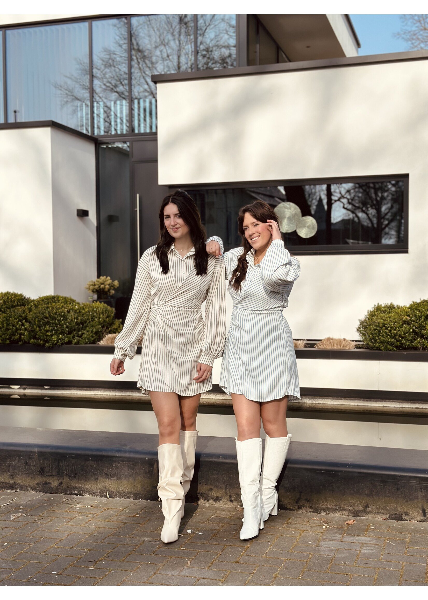 Lydia dress stripes beige