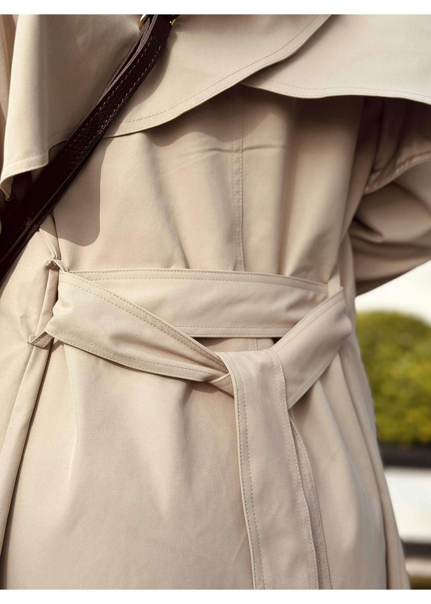 Sojanne long trenchcoat beige