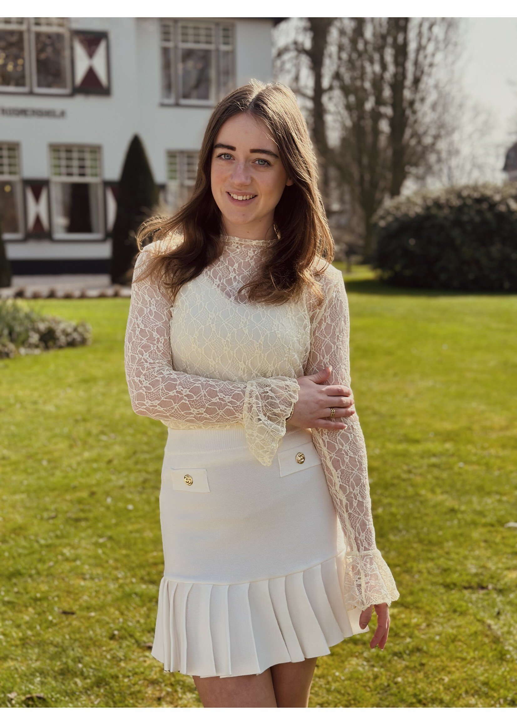 Emara broderie top yellow