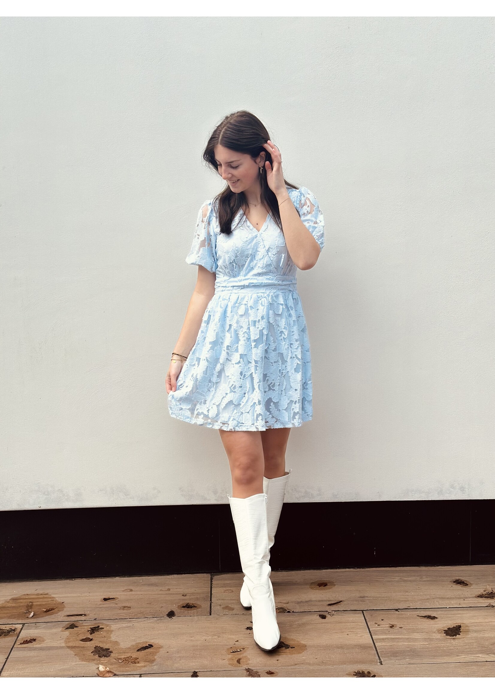 Sisters Point Sisters Point Lotte broderie dress blue