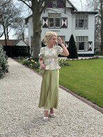 Sisters Point Sisters point Annenel long satin skirt green