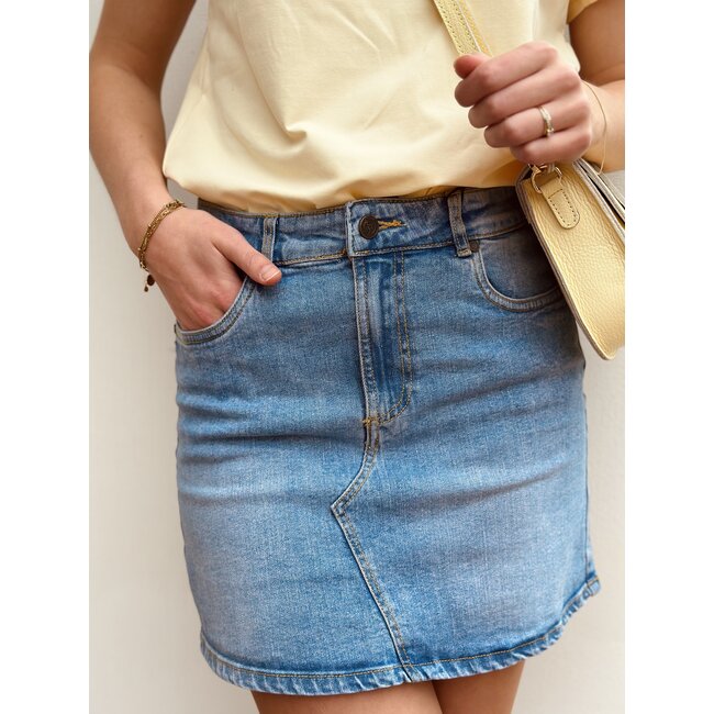 Sisters Point Sisters Point Arinda denim skirt blue