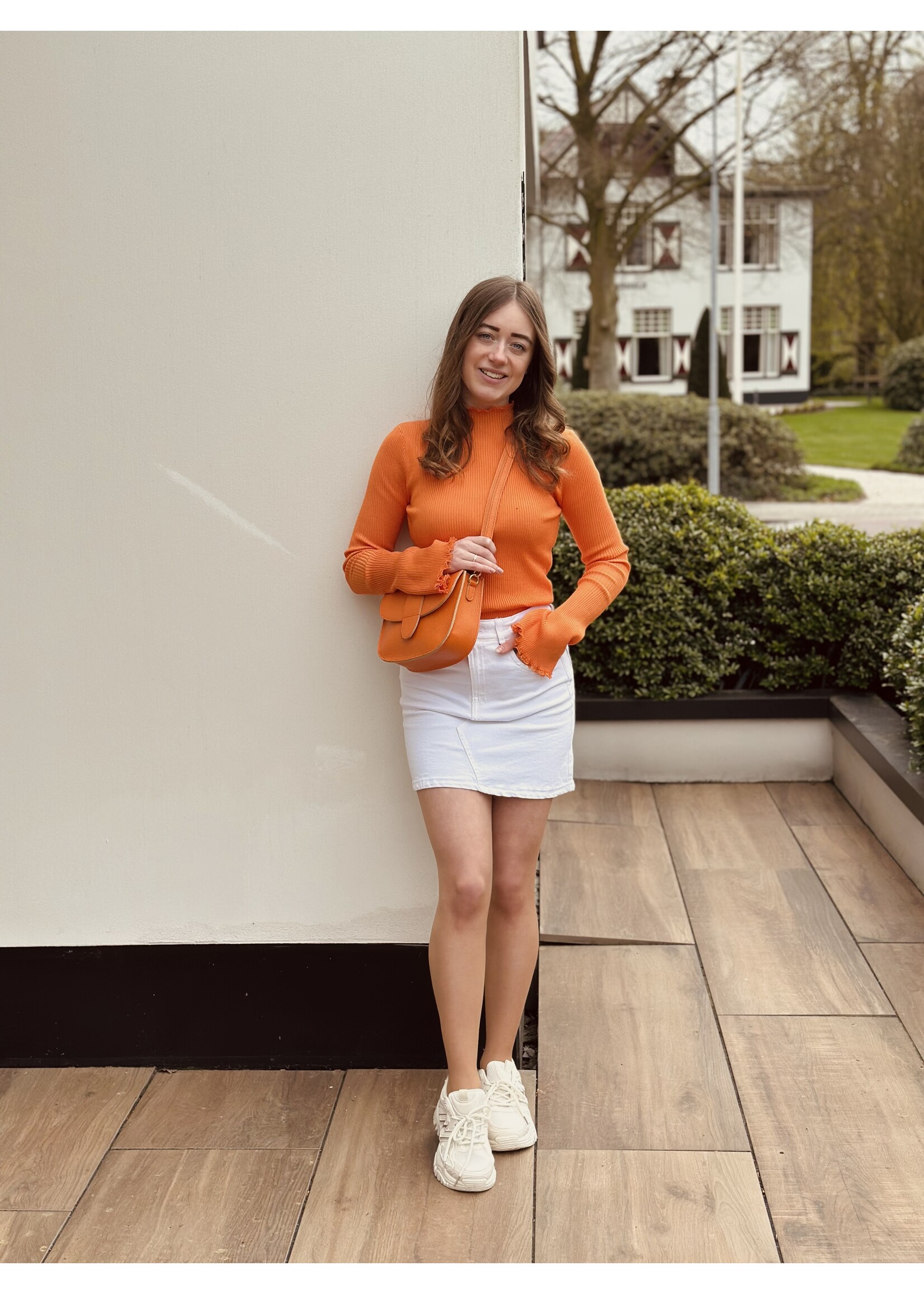 Sisters Point Sisters Point Arinda denim skirt white