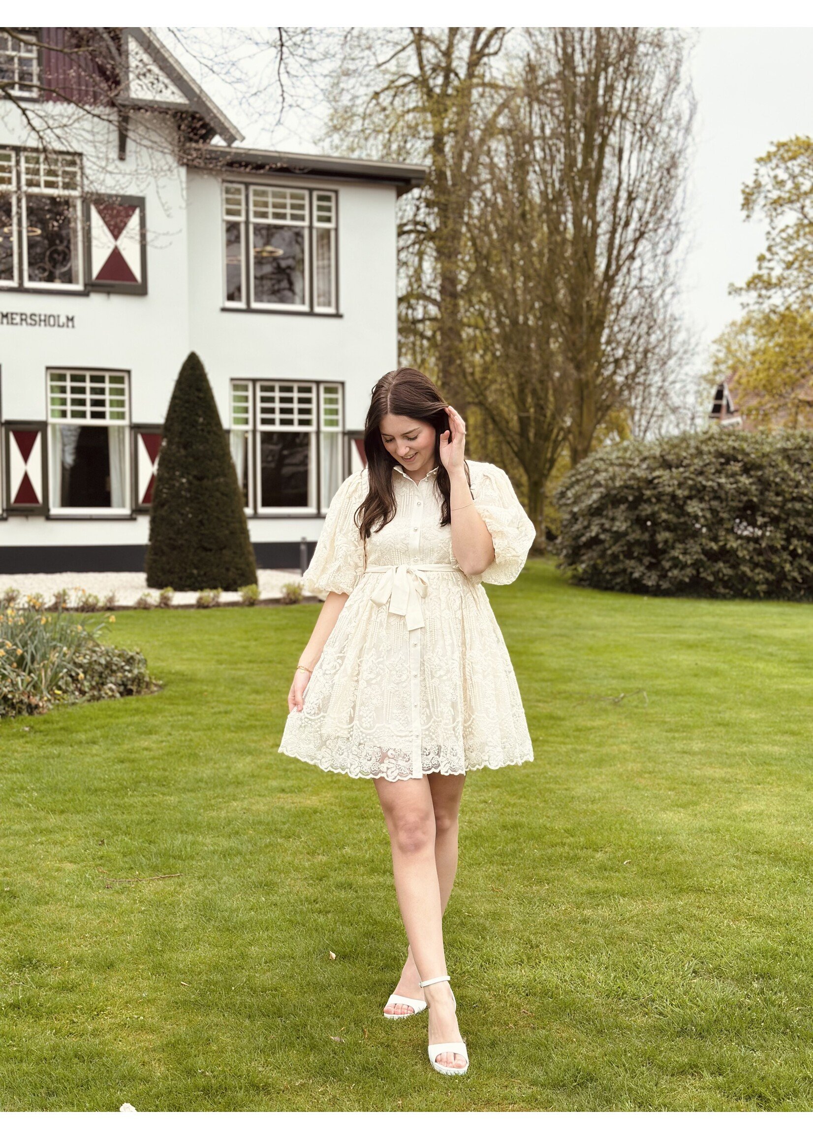 Yrene broderie dress ecru