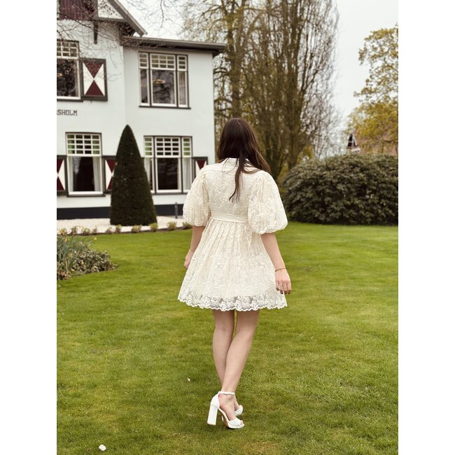 Yrene broderie dress ecru
