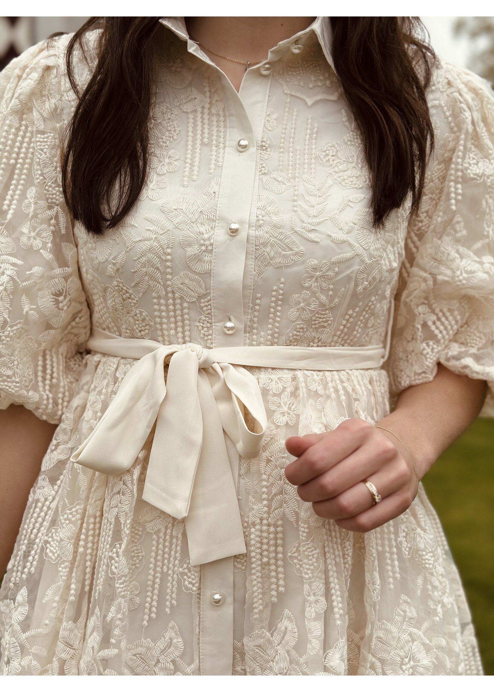 Yrene broderie dress ecru