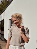 Elvira Elvira Izzy top sand