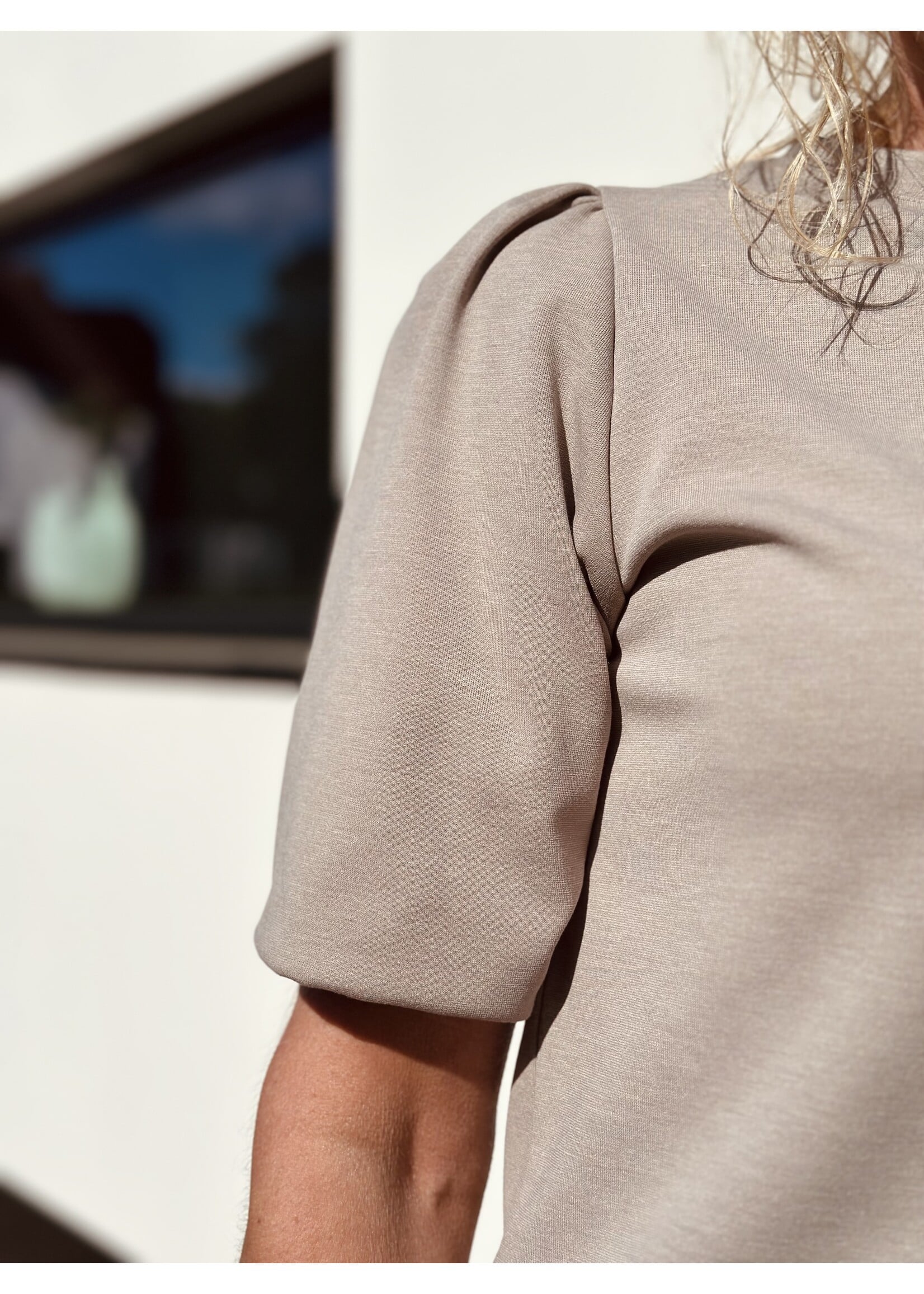 Elvira Elvira Izzy top sand