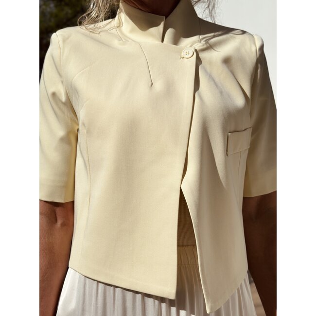 Leyana short blazer yellow