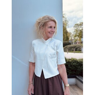 Leyana short blazer beige