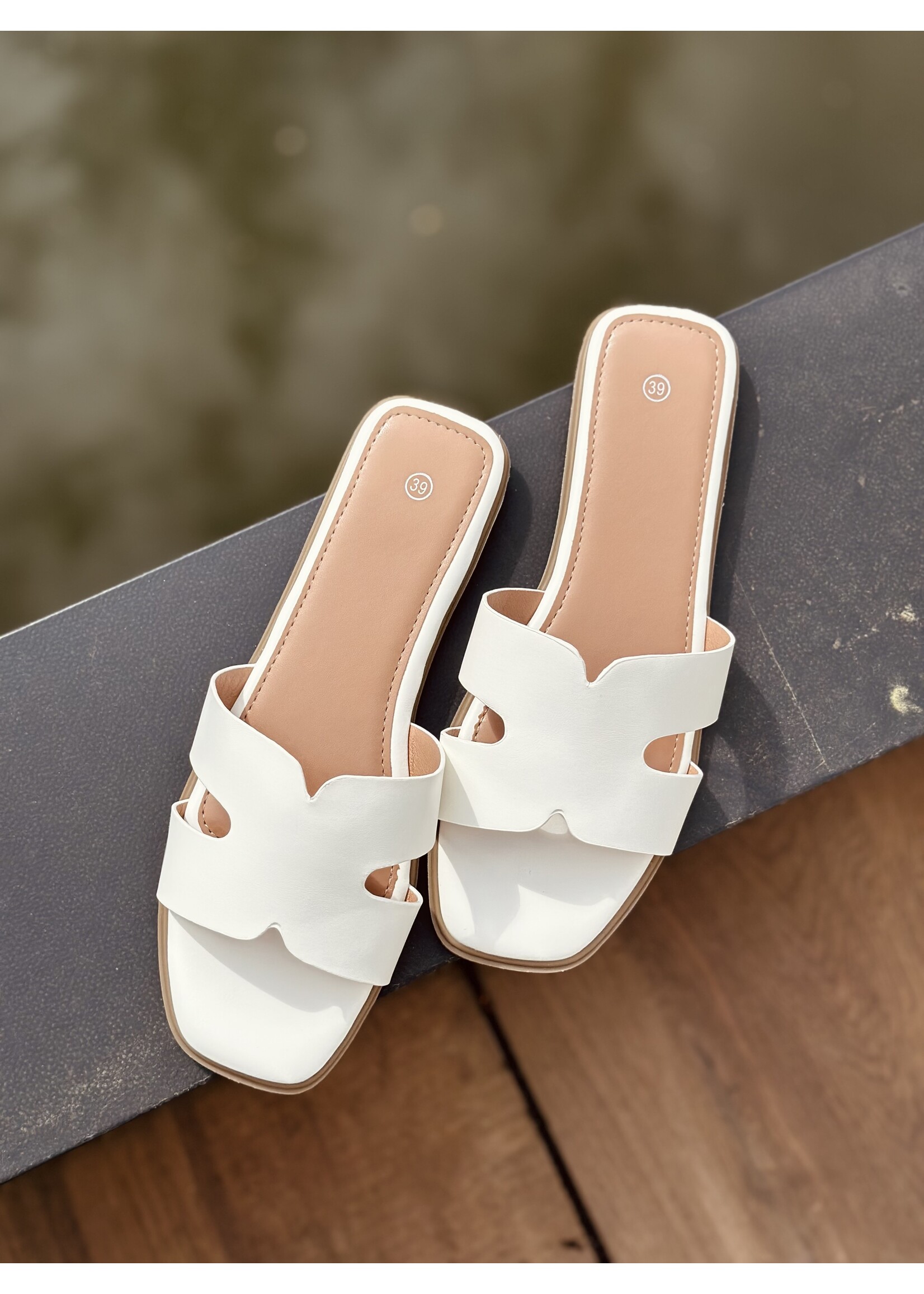 Sharona slipper white