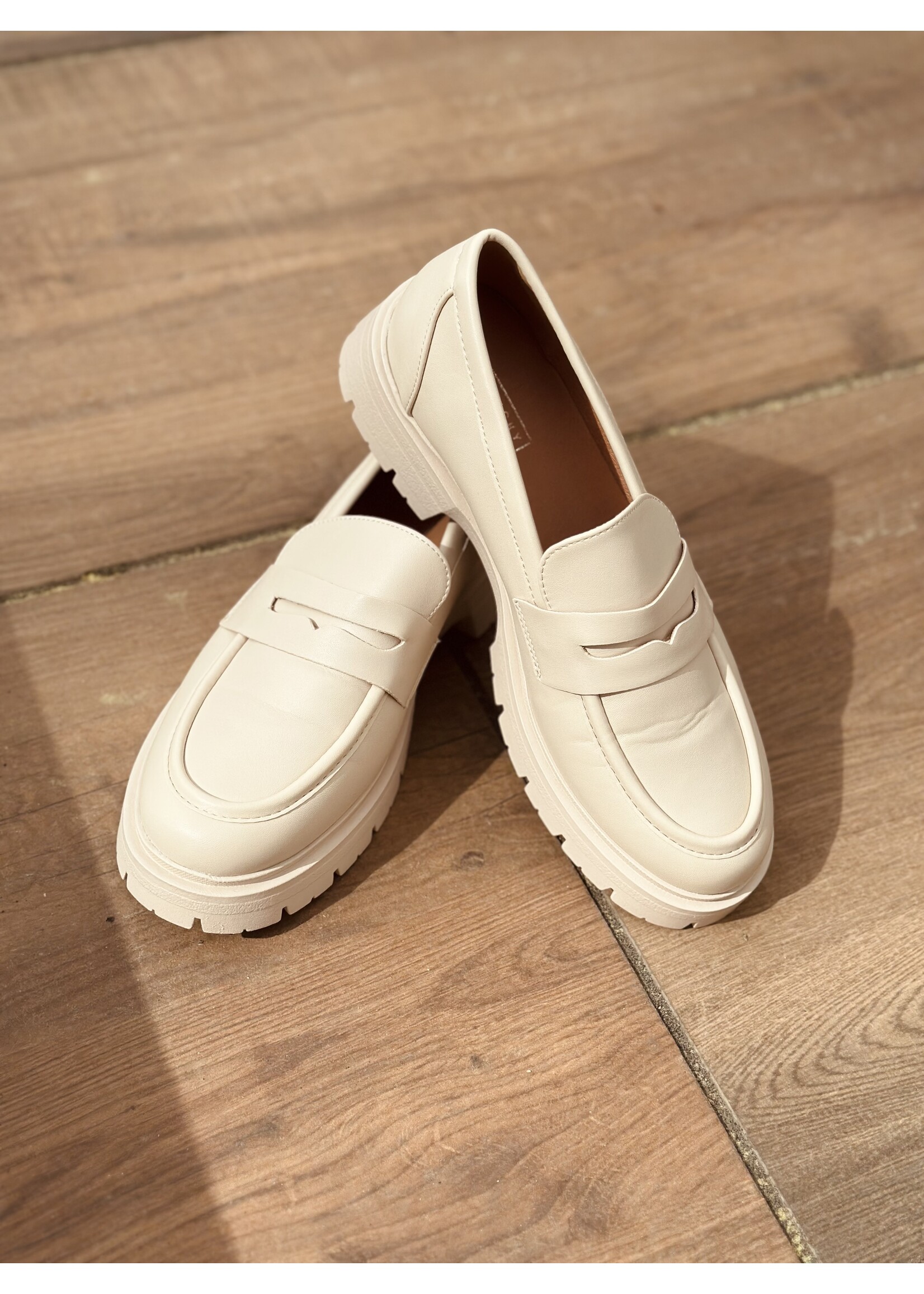 Mintha loafers beige
