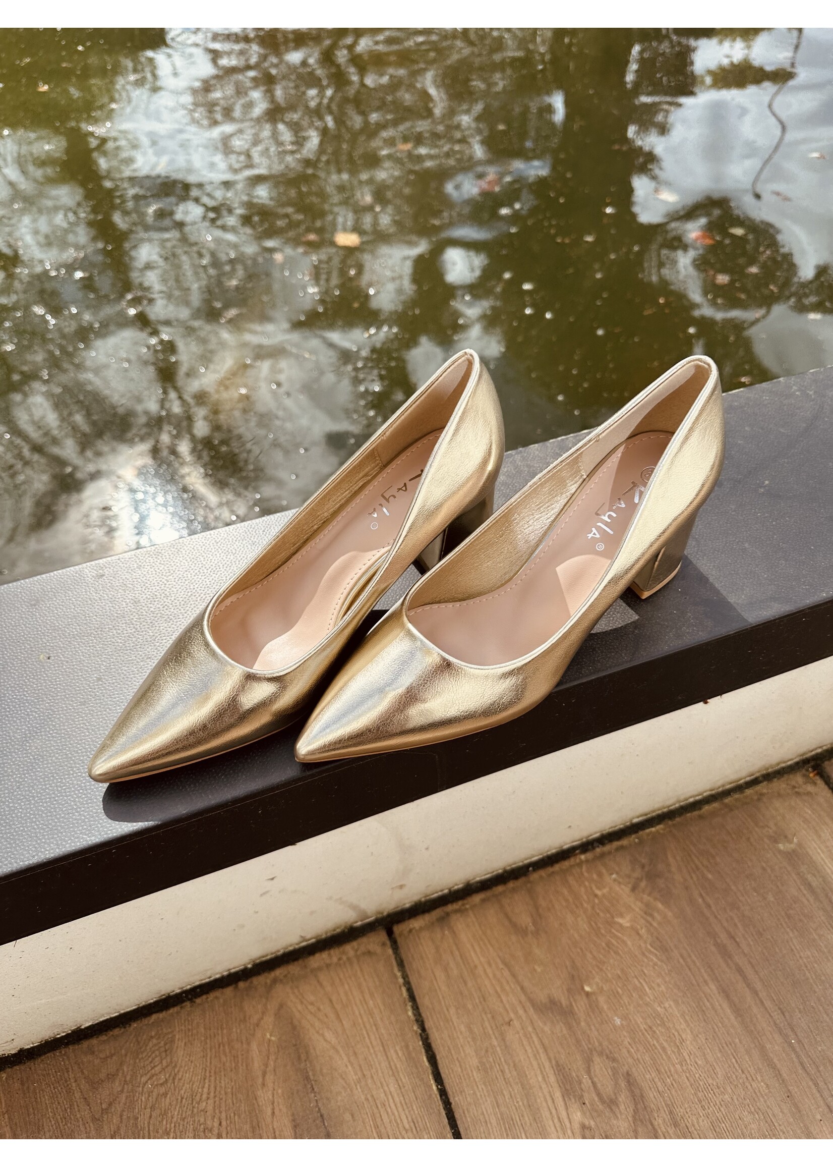 Evine heels gold