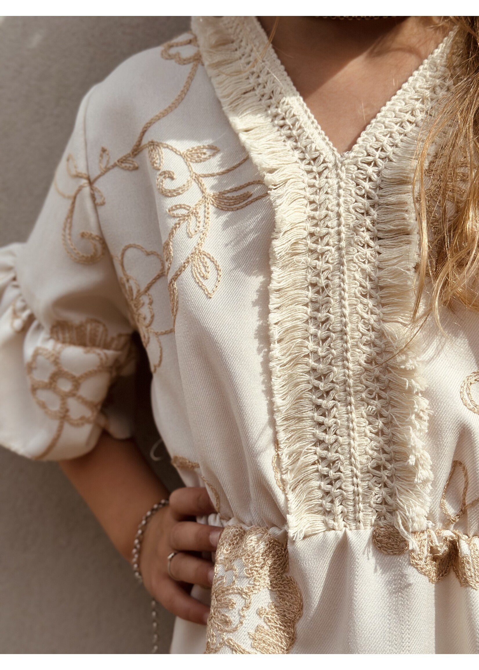 Larise dress offwhite/beige print