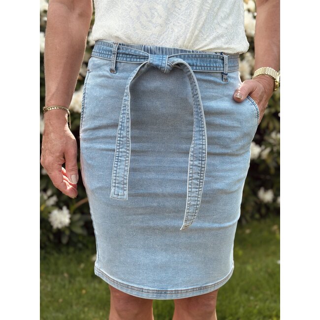 Ze-Ze Ze-Ze Amberly denim skirt blue