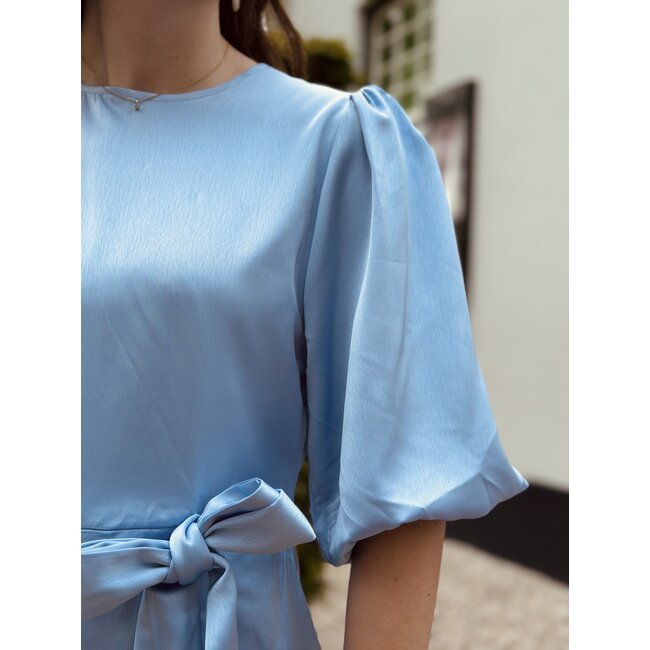 Jolanda satin dress light blue
