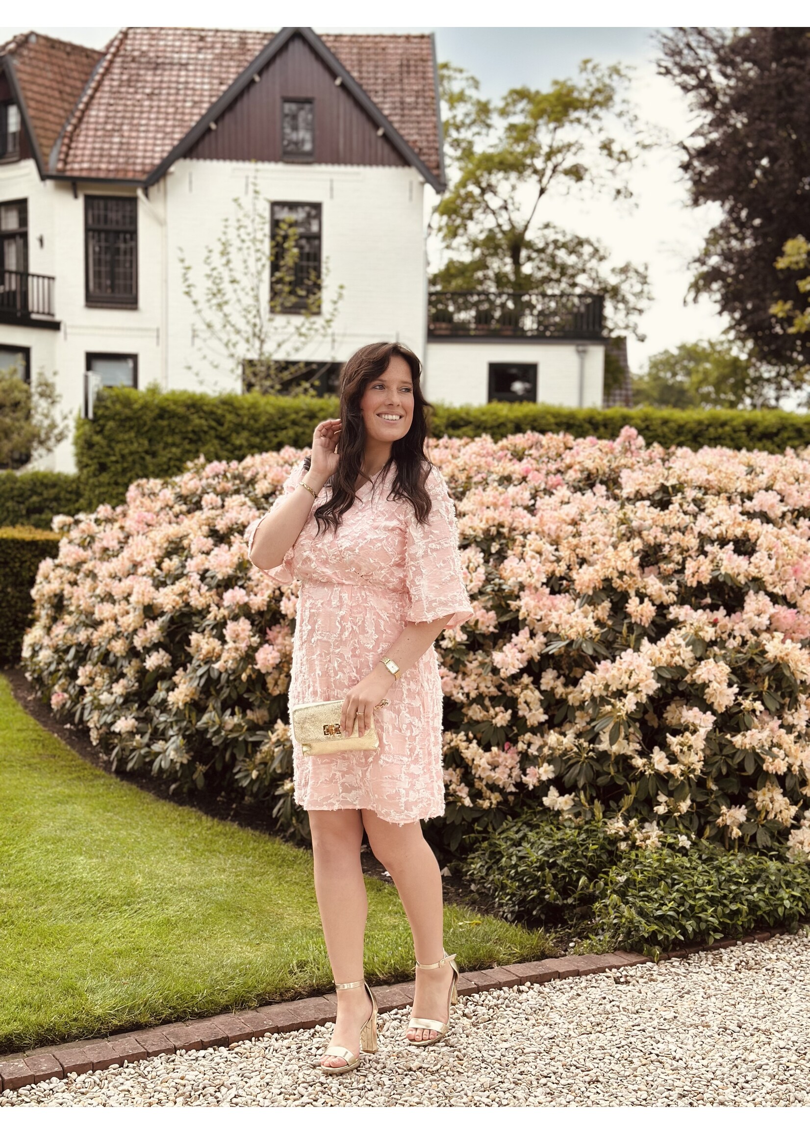 Renske dress feather light pink