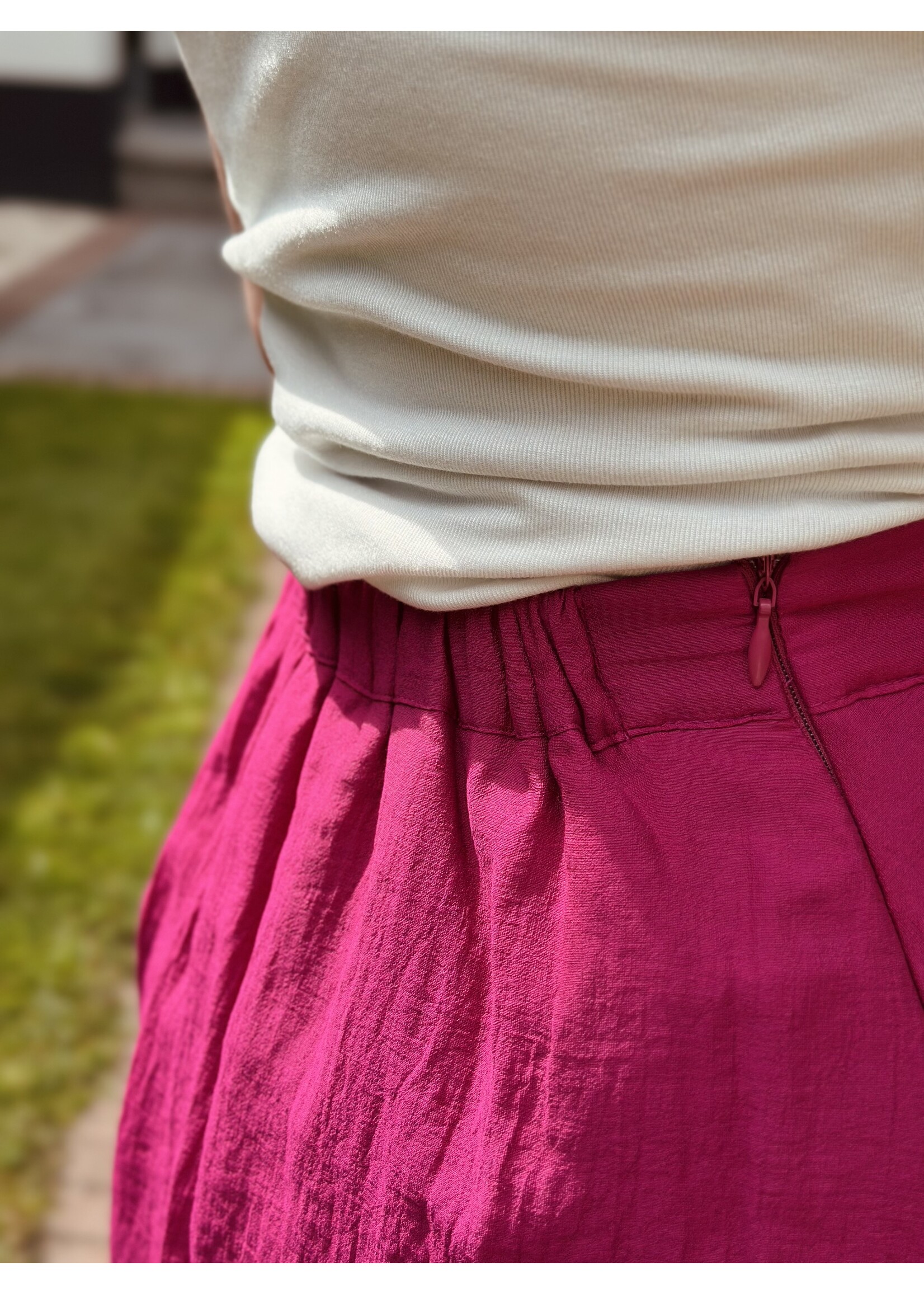 Lofty Manner Lofty Manner Jenna skirt fuchsia