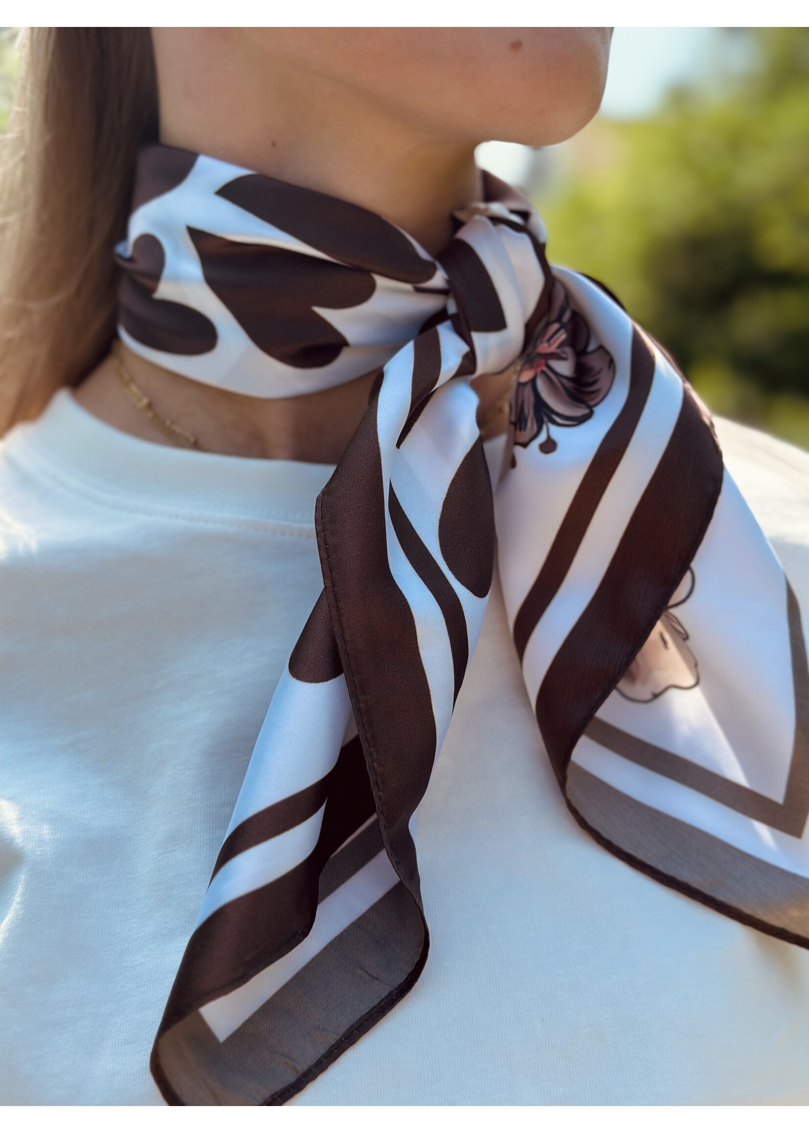 Bibi shawl brown flower print One Size