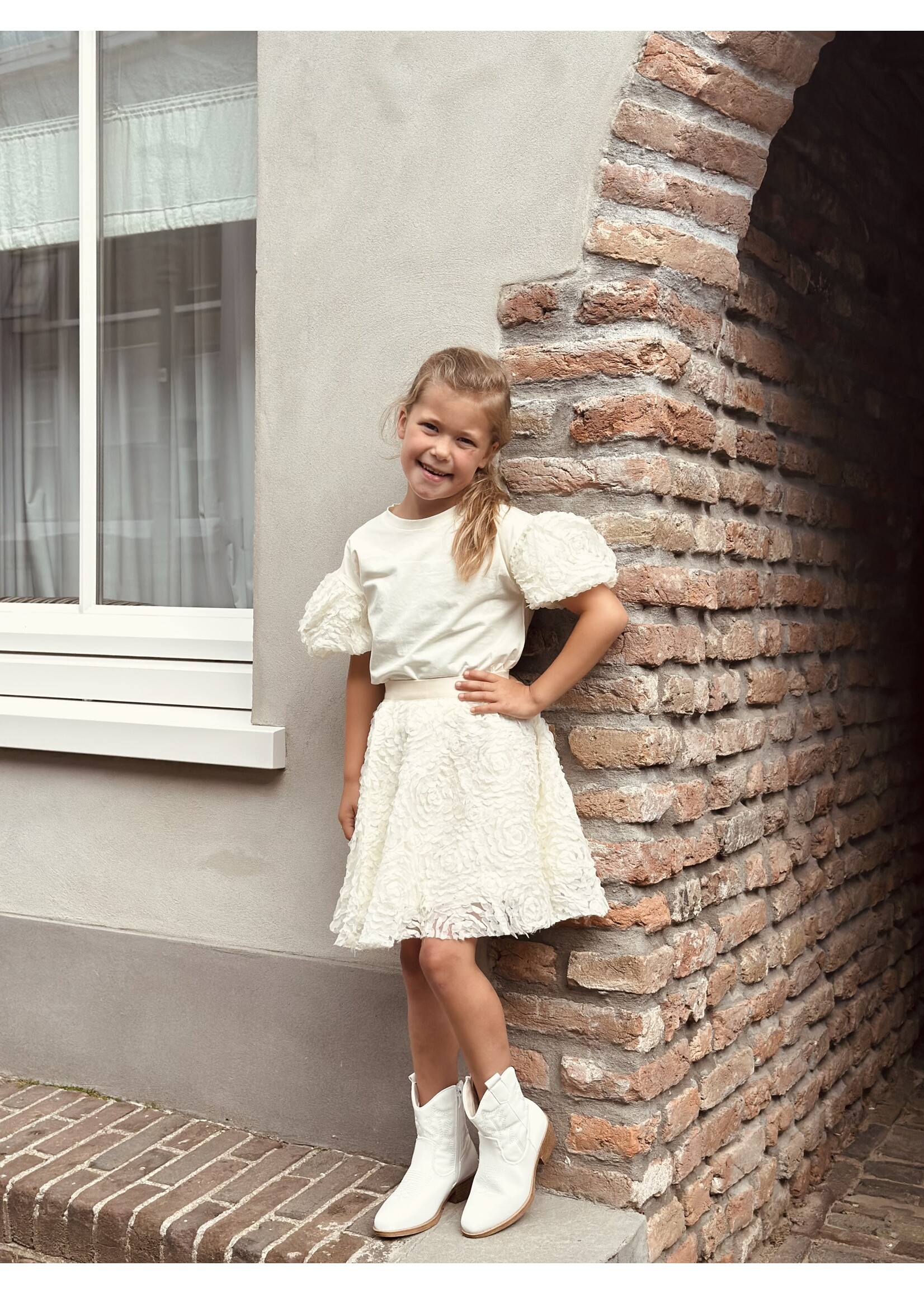 Merel set T-shirt + skirt beige